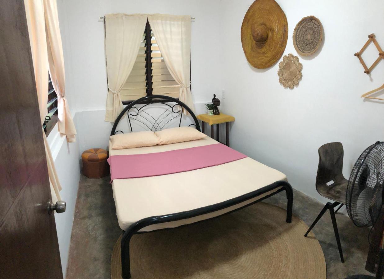 Hiraya Homestay Coron Exterior foto