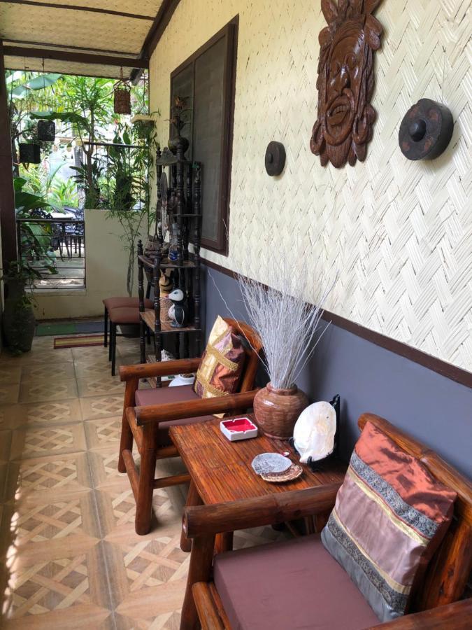 Hiraya Homestay Coron Exterior foto
