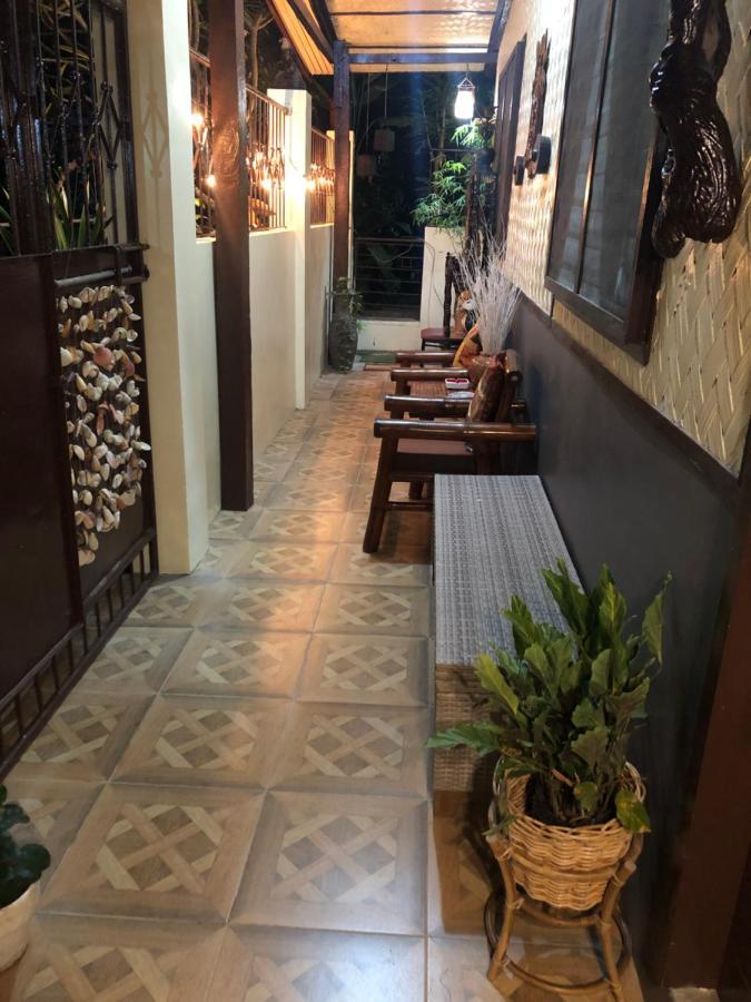 Hiraya Homestay Coron Exterior foto