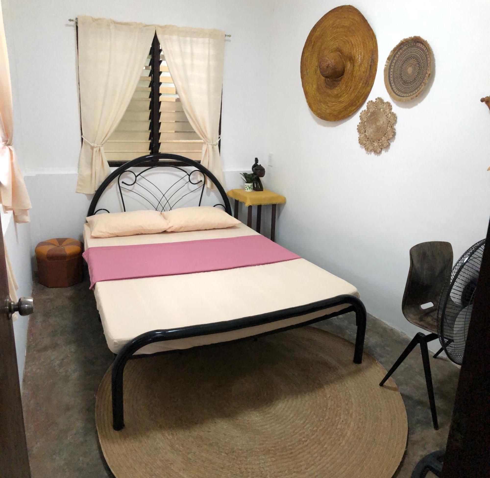 Hiraya Homestay Coron Exterior foto