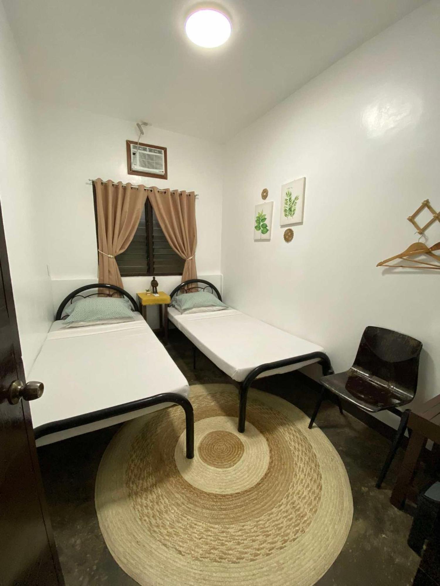 Hiraya Homestay Coron Exterior foto