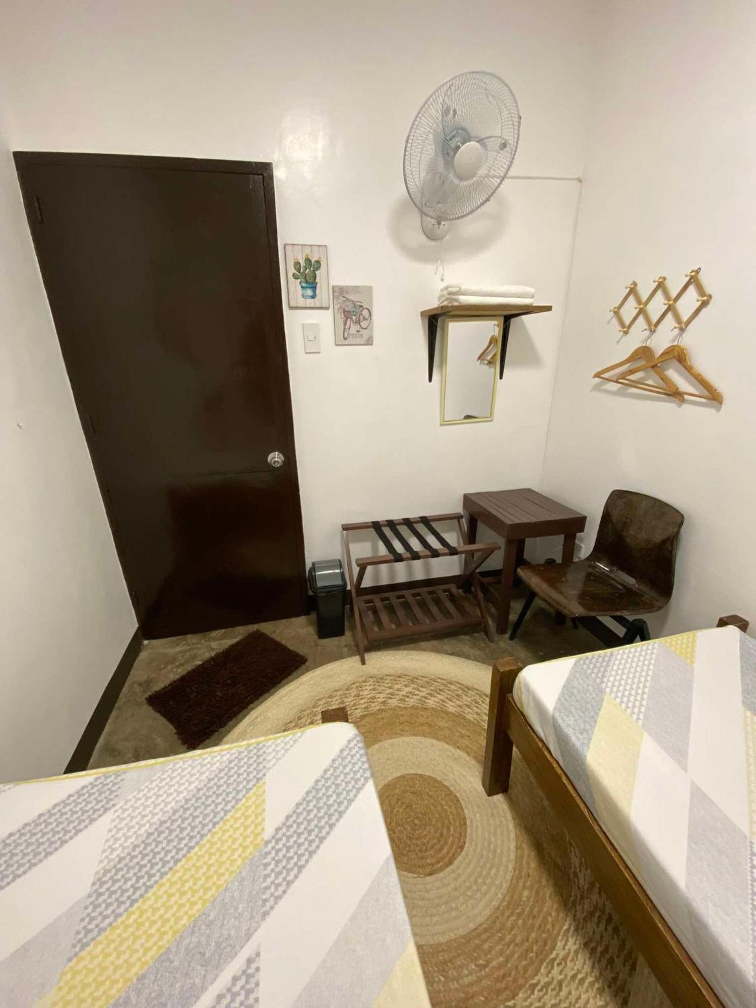 Hiraya Homestay Coron Exterior foto