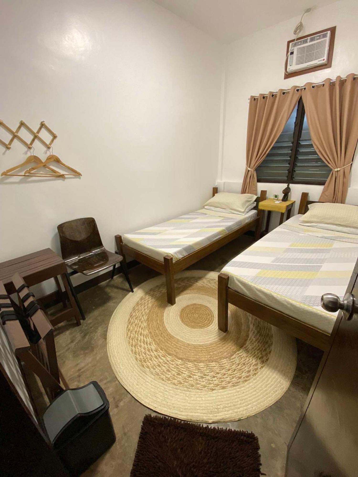 Hiraya Homestay Coron Exterior foto