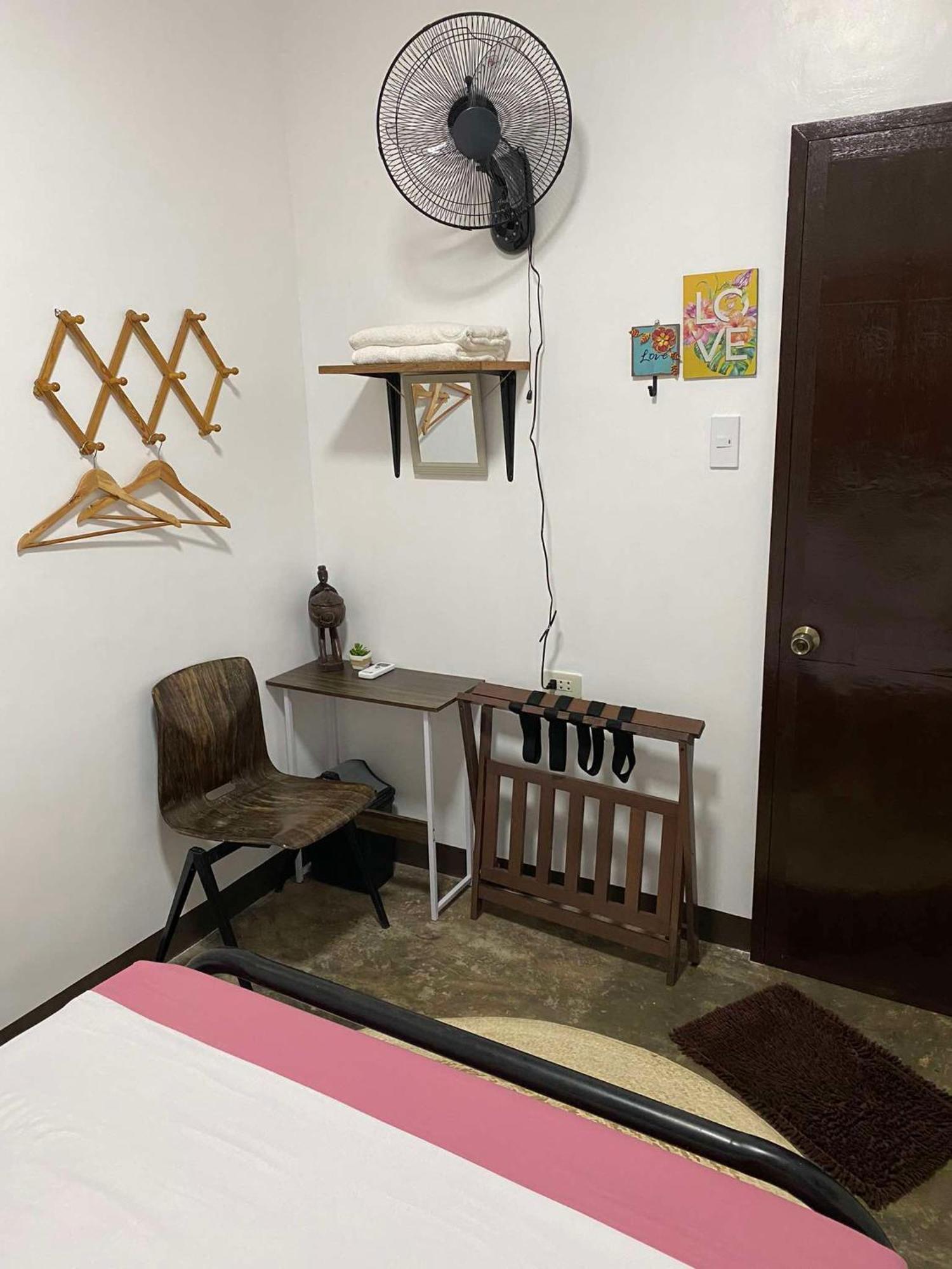 Hiraya Homestay Coron Exterior foto