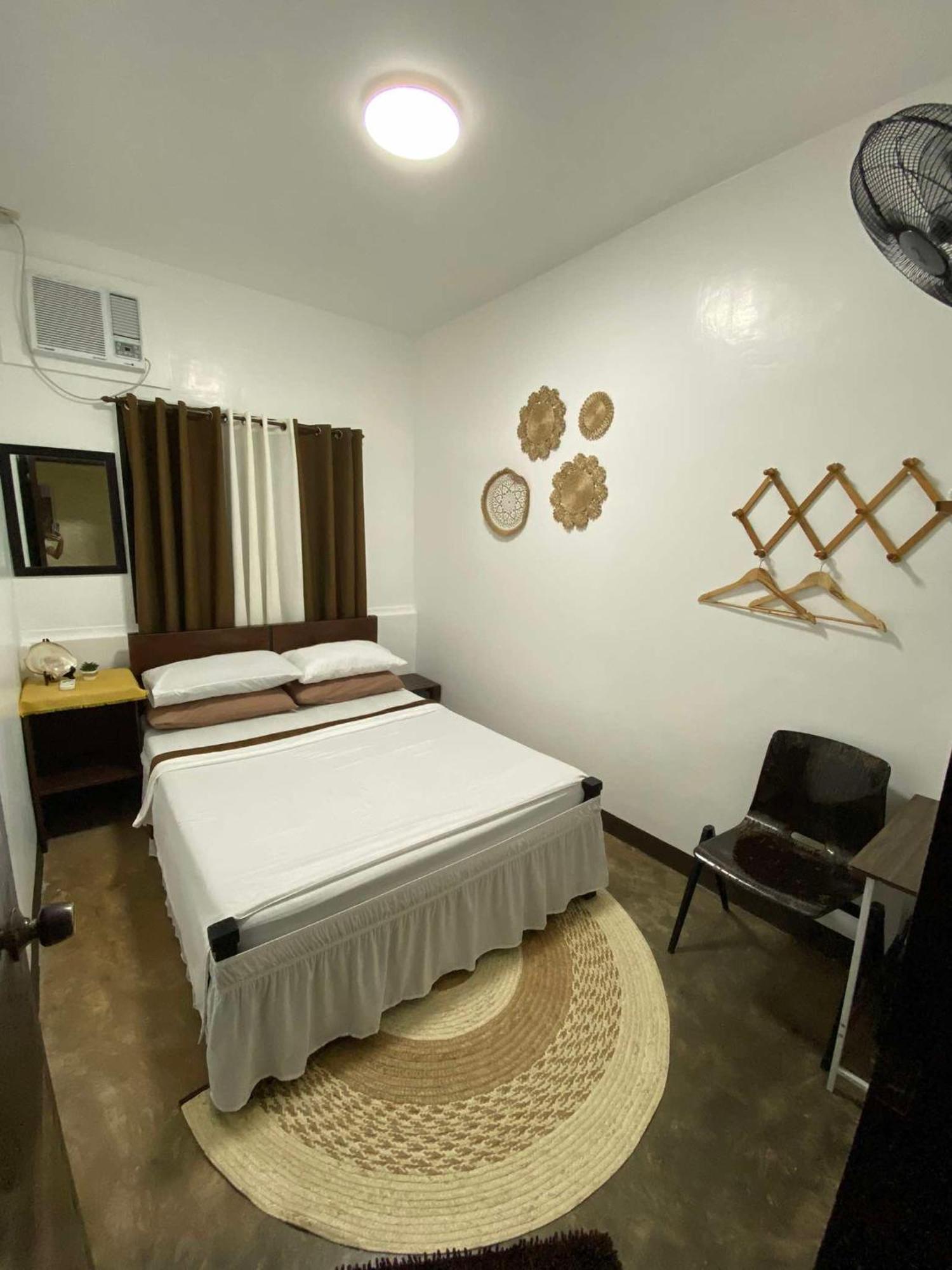 Hiraya Homestay Coron Exterior foto