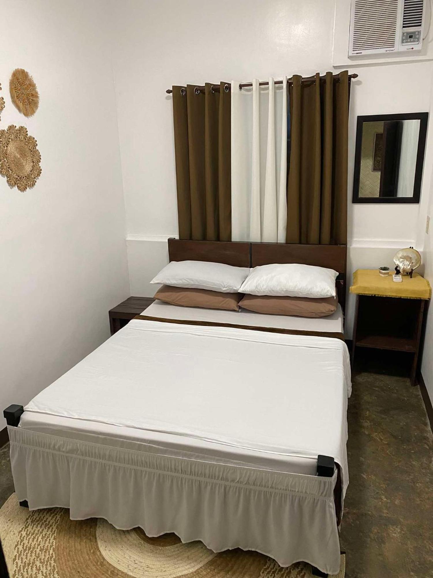 Hiraya Homestay Coron Exterior foto