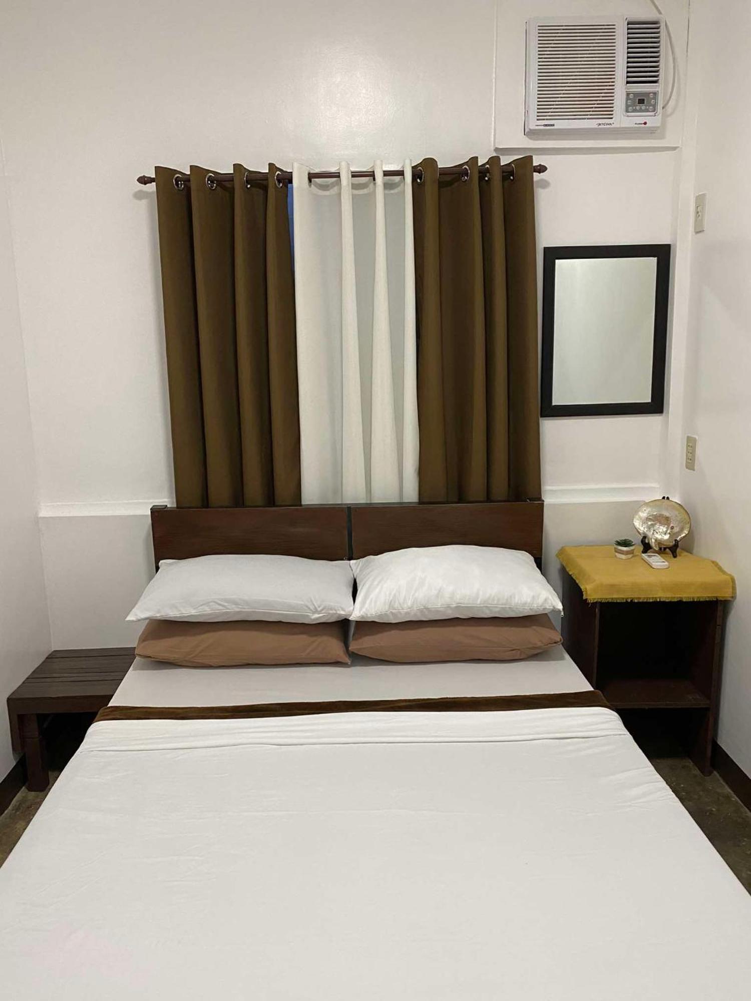 Hiraya Homestay Coron Exterior foto