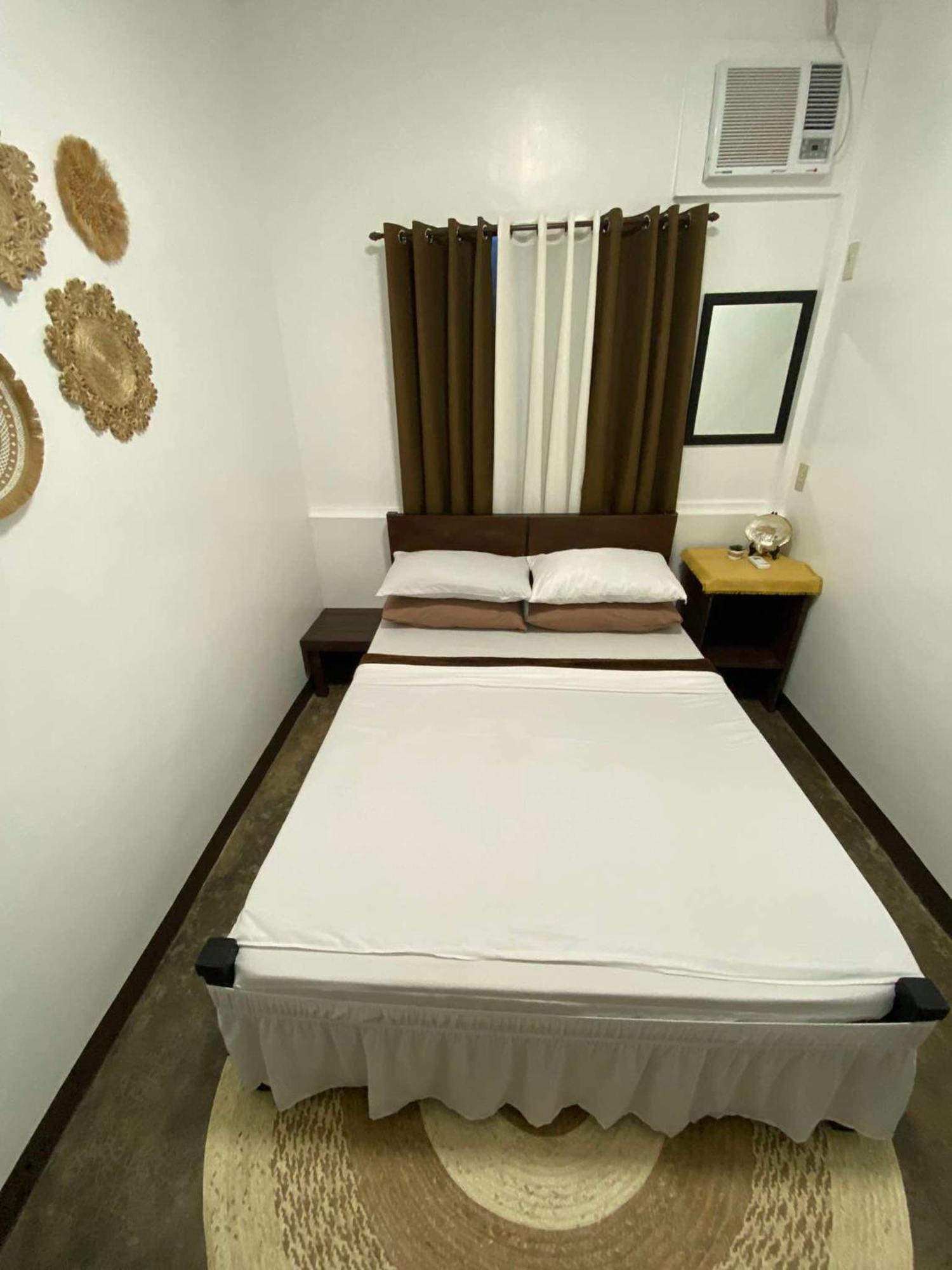 Hiraya Homestay Coron Exterior foto
