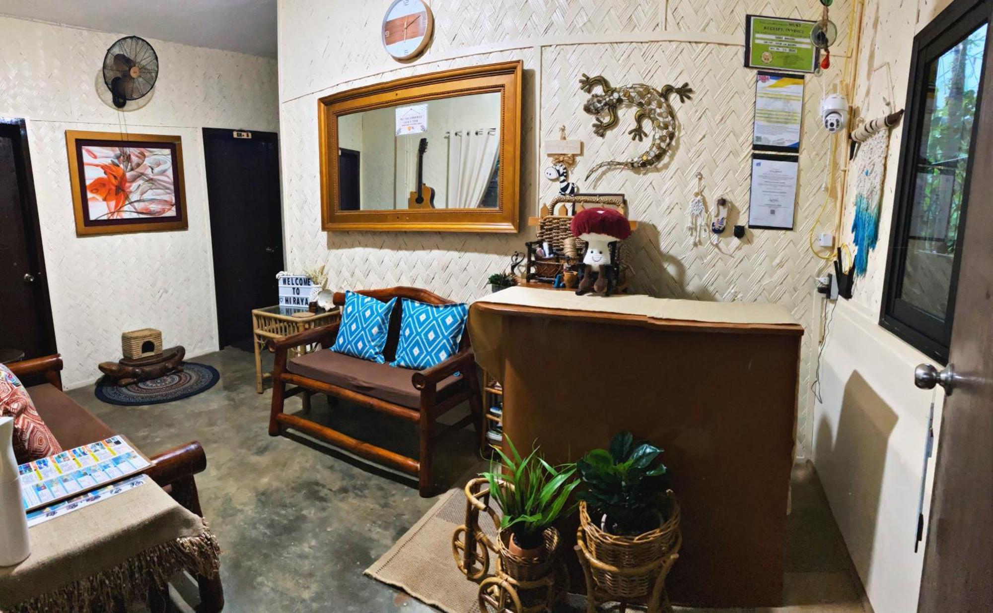 Hiraya Homestay Coron Exterior foto