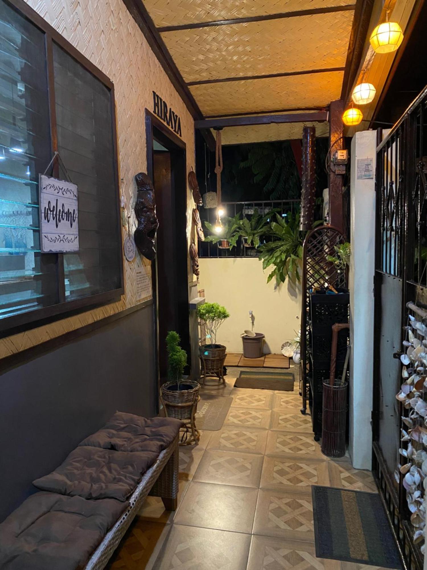 Hiraya Homestay Coron Exterior foto