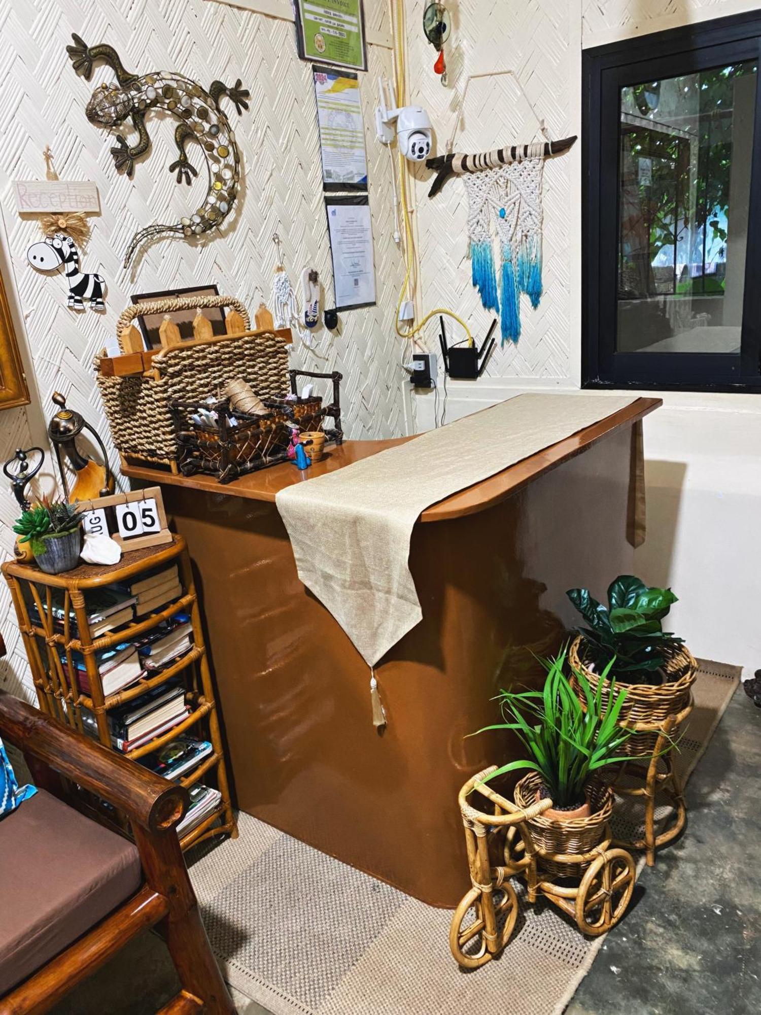 Hiraya Homestay Coron Exterior foto